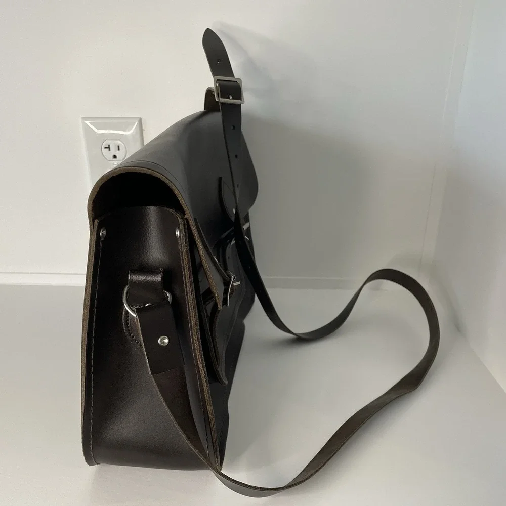 The Cambridge Satchel Company 15" Crossbody Messenger Bag Brown Leather Batchel - Picture 6 of 16